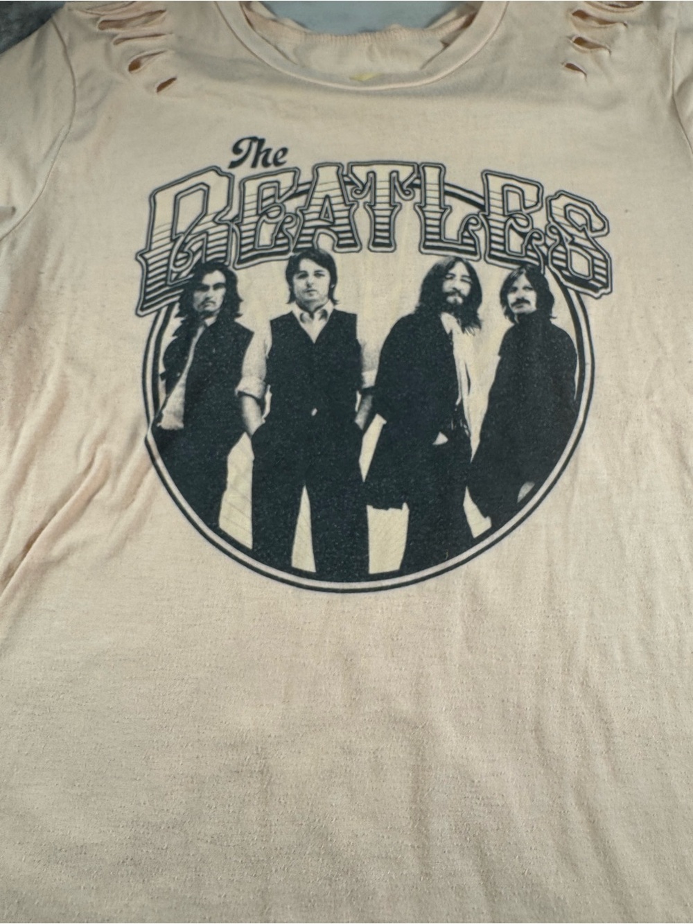 The Beatles Denizen by Levi’s Distressed Band Shirt Womens Size  M  Peach Pink